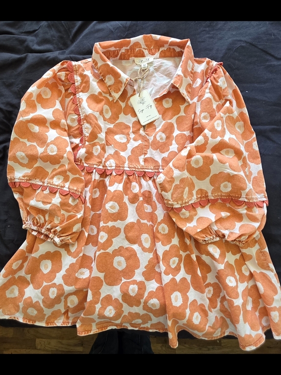 Sage + Fig Tops - BNWT Sage + Fig Stunning Floral Puffed Sleeve Top